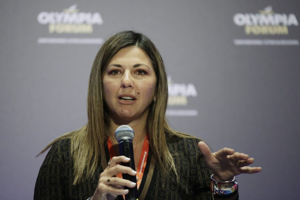 Ζαχαράκη στο Olympia Forum: Να ταξιδέψει σε όλο τον κόσμο το μήνυμα ότι η Ηλεία είναι ευλογημένος τό