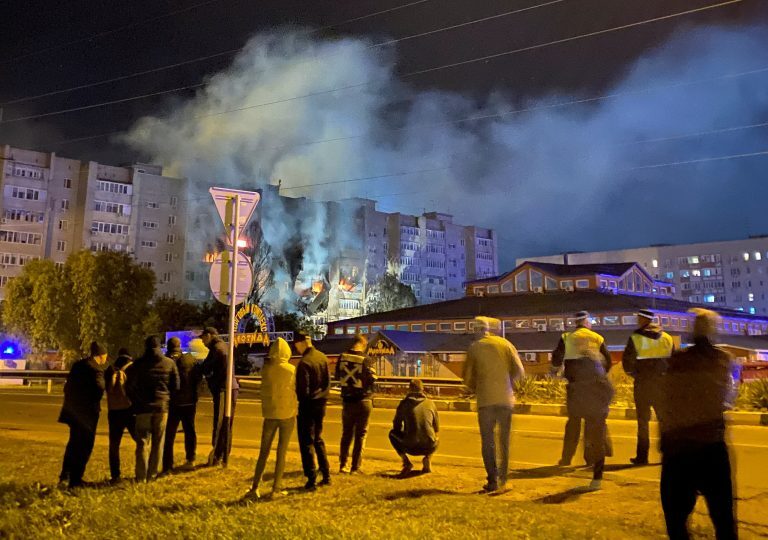 «Σας κατέρριψαν;» – Συγκλονιστικό βίντεο καταγράφει τις πρώτες στιγμές μετά την συντριβή του ρωσικού μαχητικού Su-34