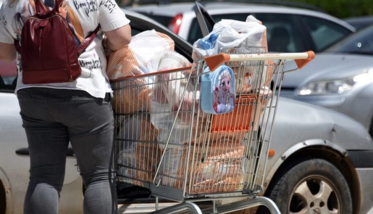 Market Pass 2026: Χρήματα πριν από τα Χριστούγεννα – Ποιοι θα πάρουν έως 1.000 ευρώ