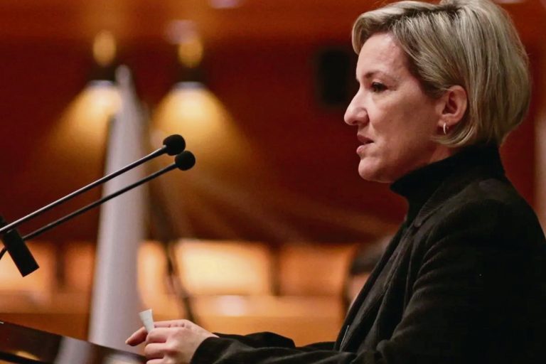 Η μητέρα της Γαρυφαλλιάς συγκλονίζει στον Ε.Τ.: «Πραγματικά ισόβια για τον δολοφόνο του παιδιού μου»