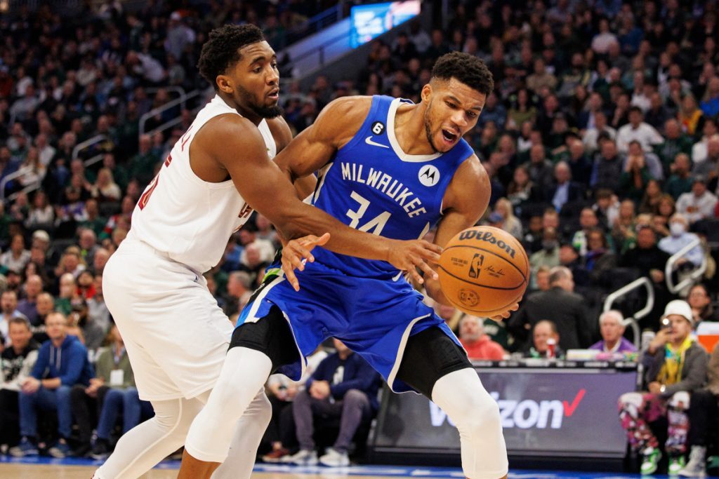 NBA: «Καλπάζουν» τα ελάφια – Νέα νίκη των Μπακς κόντρα στους Καβαλίερς – Άγγιξε το tripl