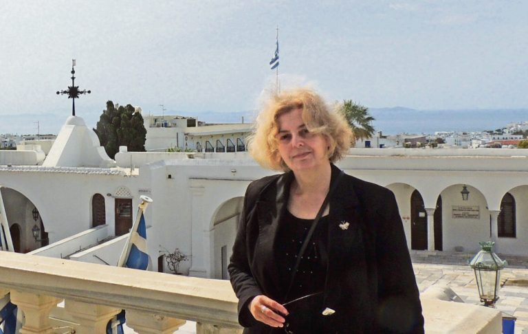 Εύα Μοδινού μιλάει στον «Ε.Τ.» για την εβδόμη ποιητική συλλογή της: «Η Τροία, η Μικρά Ασία και η διχόνοια των Ελλήνων»