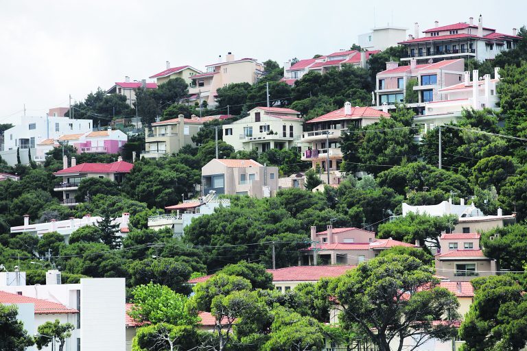 Τα 6+1 κριτήρια για εξαγορά 25.482 καταπατημένων εκτάσεων δημοσίου