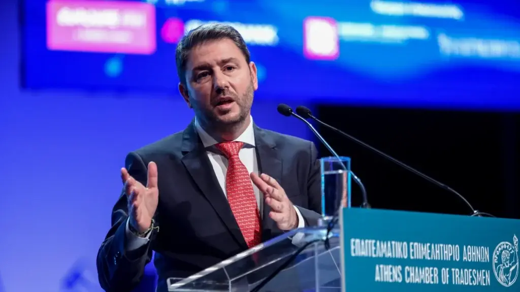 Ανδρουλάκης: «Kανείς δεν πρέπει να μείνει πίσω»