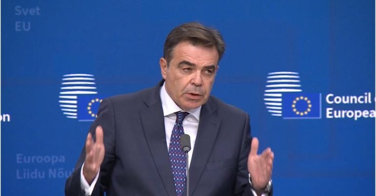 Σχοινάς: Δεν είμαστε μπροστά σε μία νέα κρίση στο μεταναστευτικό – Η διπλωματική Ευρώπη έχει αποτύχει στη διαχείριση του Μεσανατολικού