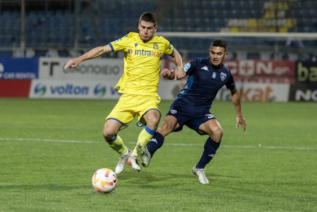 Super League: «Τρίποντο» για τον Αστέρα – 1-0 τον Ιωνικό, μετά από 43 μέρες