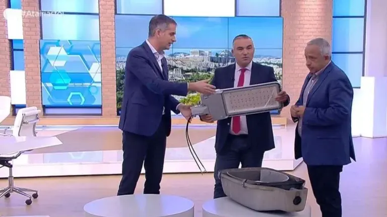 Μπακογιάννης: Ο φωτισμός της Αθήνας περνά στον 21ο αιώνα