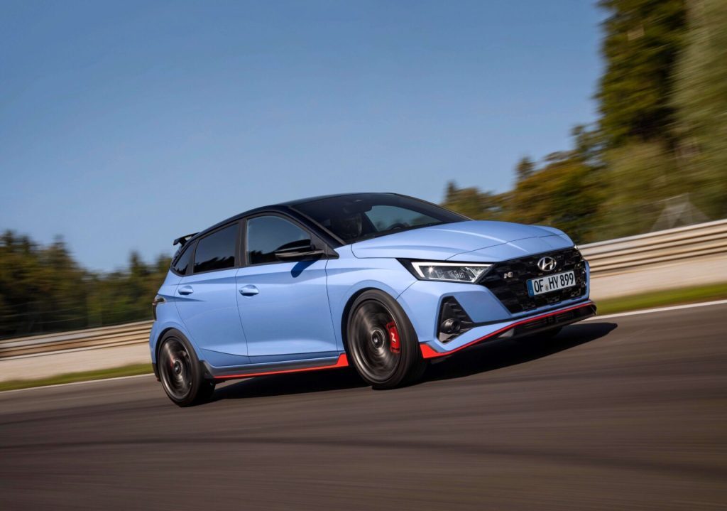 Hyundai i20 N: Χαίρεσαι να το οδηγείς! – Δείτε το νέο μας βίντεο