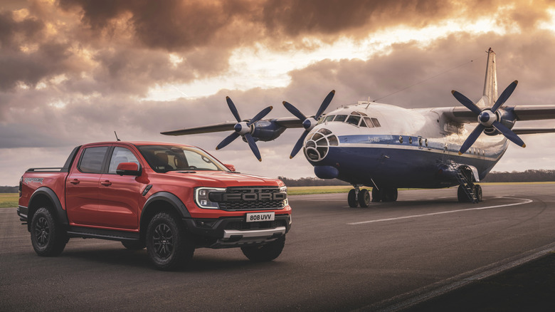 Το παρασκήνιο του δυναμικού design του νέου Ford Ranger Raptor