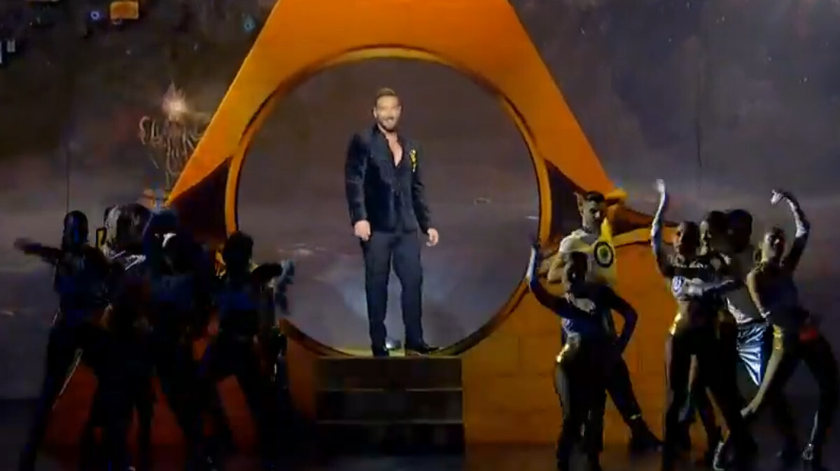 J2US: Το νέο τραγούδι του Κοκλώνη γεμάτο… νόημα