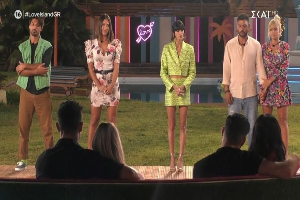 Love Island: Αποχώρησαν ένα βήμα πριν τον τελικό και βγήκαν… μαχαίρια – «Μου είπε να το παίξου