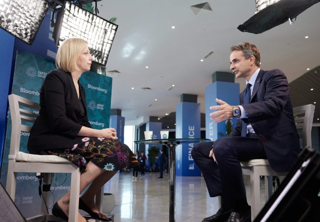 Μητσοτάκης στο Bloomberg: Η Ελλάδα θα είναι η πρώτη χώρα στην Ευρώπη που θα απαγορεύσει τις παράνομε