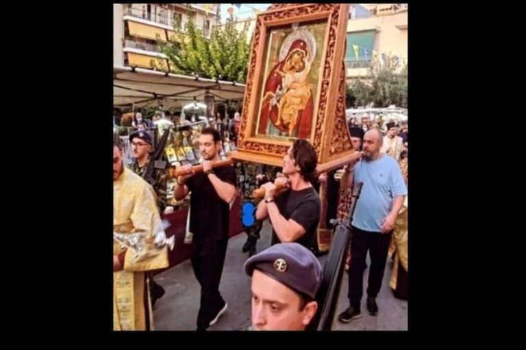 Οικονομόπουλος- Σταθοκωστόπουλος: Σήκωσαν την εικόνα της Παναγίας της Παρηγορήτριας σε λιτανεία στον Βύρωνα