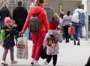 Τι επιδόματα λαμβάνουν οι Ουκρανοί πρόσφυγες;