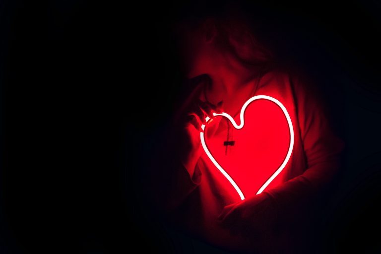Ριάλιτι αναζήτησης συντρόφου: Πώς επηρεάζουν την ερωτική μας αισθητική; Η Νάσια Σκαμπαρδώνη και ο Γεώργιος Λάγιος απαντούν στο EleftherosTypos.gr