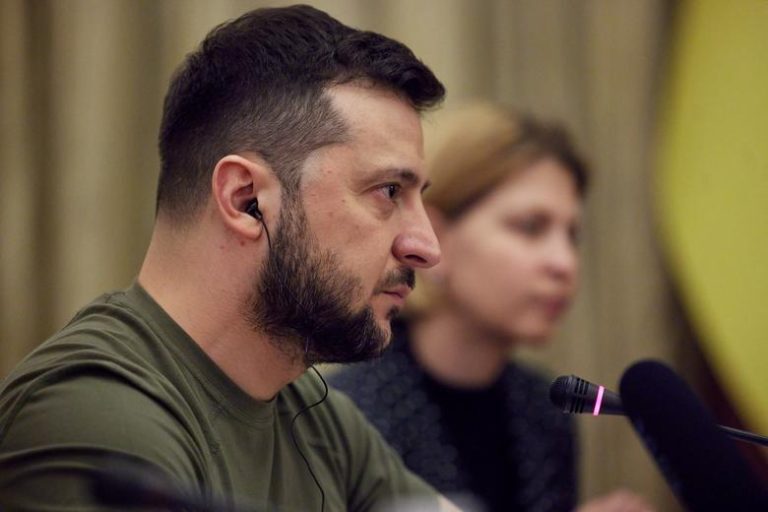 Ζελένσκι: Την τελευταία εβδομάδα έχουν γίνει 258 ρωσικοί βομβαρδισμοί στη Χερσώνα