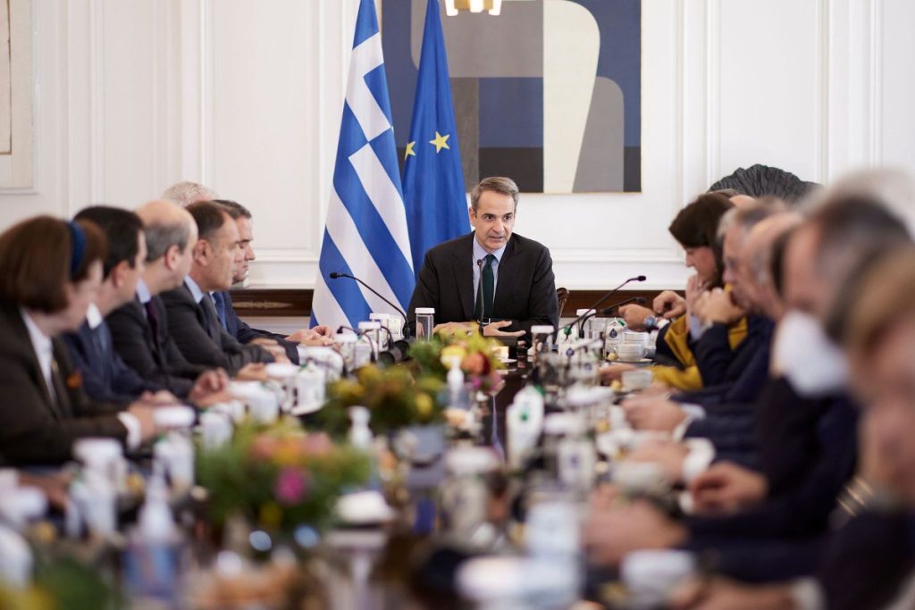 Η οικονομία στο επίκεντρο