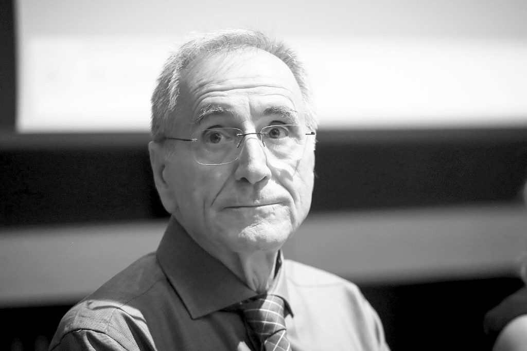 Πάνος Σόμπολος: Μιλάει στον «Ε.Τ.» για το νέο του βιβλίο, τη δημοσιογραφία και τα εγκλήματα της διπλ