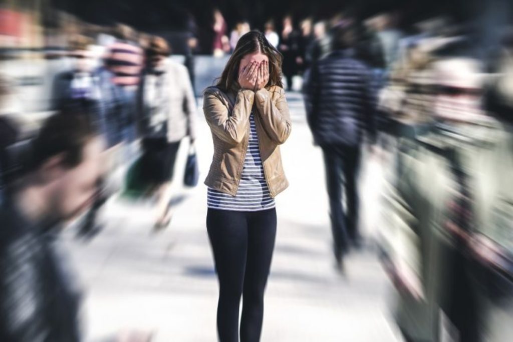 Panic Button: Μπαίνει σε εφαρμογή για ανήλικους και μαθητές – Πώς θα λειτουργεί η εφαρμογή SafeYouth