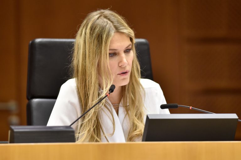 Εύα Καϊλή: Συνελήφθη και προφυλακίστηκε για ξέπλυμα χρήματος – Ποιες κατηγορίες αντιμετωπίζει