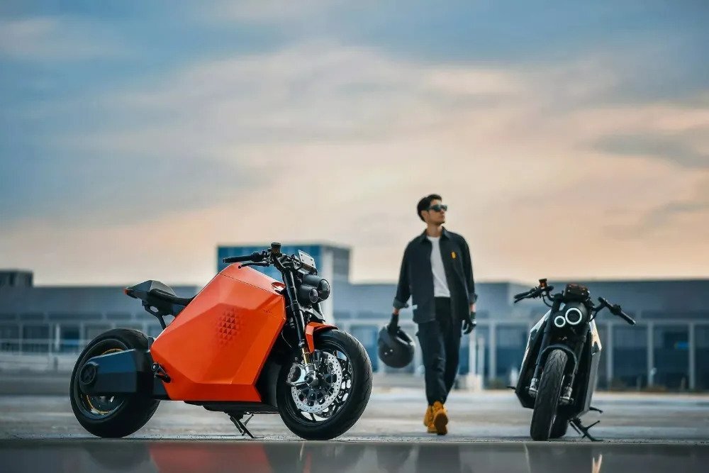 Έρχεται η ηλεκτρική μοτοσυκλέτα DC100 από την Davinci Motor