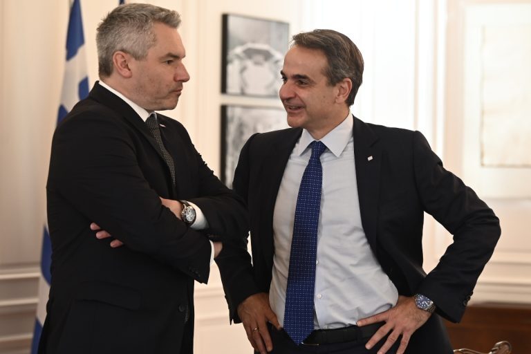 Στήριξη του ΕΛΚ στον Μητσοτάκη