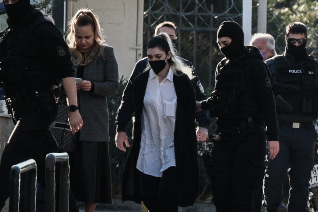 Ρούλα Πισπιρίγκου: Αναβλήθηκε η απολογία της για τους θανάτους Ίριδας και Μαλένας