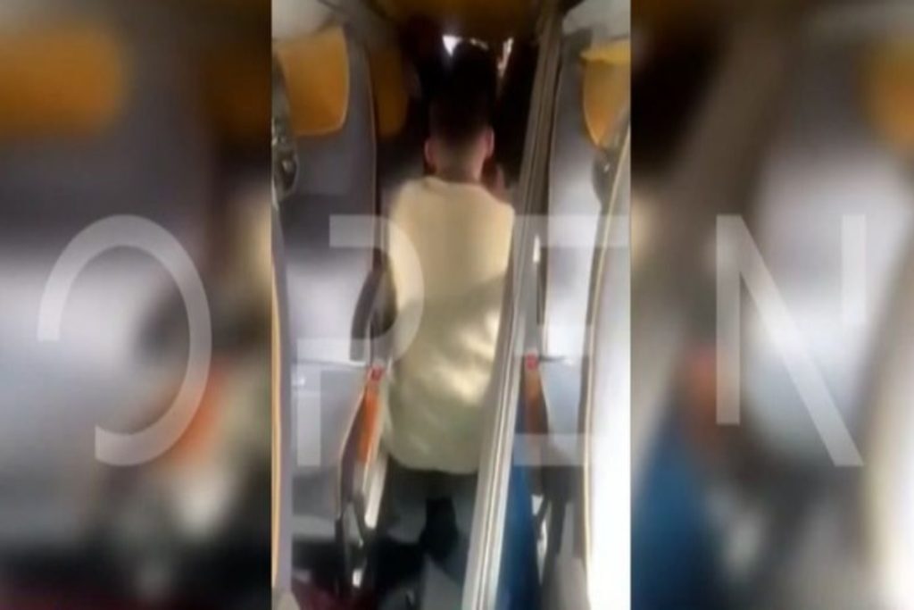 Δυστύχημα στη Ρουμανία: Συγκλονιστικό βίντεο ντοκουμέντο δευτερόλεπτα μετά την πρόσκρουση – «Πάρε ανάσα» [βίντεο]