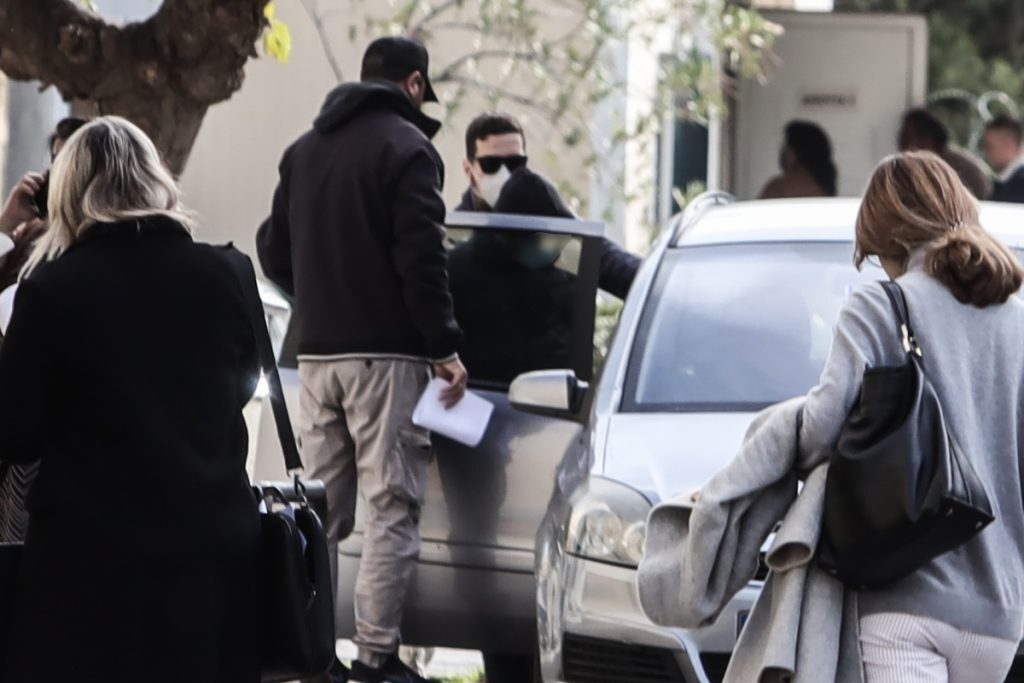 Σεπόλια: Στον ανακριτή ο «Μιχάλης» – «Είχε βρεθεί με την 12χρονη» λέει ο Λύτρας [βίντεο]