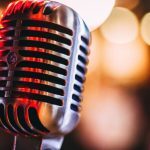 Δύσκολες ώρες για γνωστό Έλληνα τραγουδιστή – Στην εντατική με πνευμονικό οίδημα και έμφραγμα, τι λέει η γυναίκα του [βίντεο]