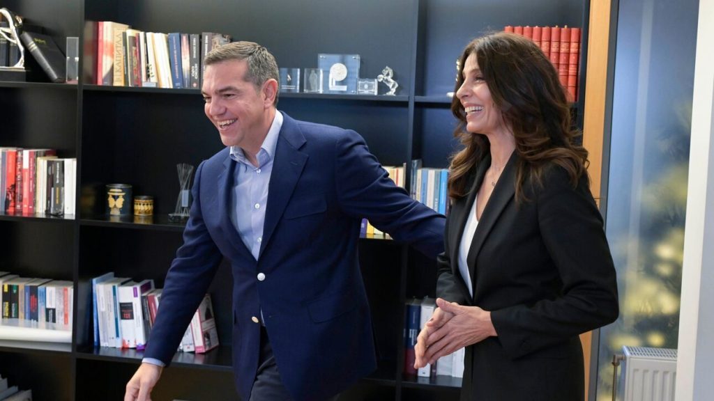 Πολιτικός «σεισμός» για το έκτακτο χαράτσι 3,5 δισ. στις επιχειρήσεις που προανήγγειλε η Τσαπανίδου 