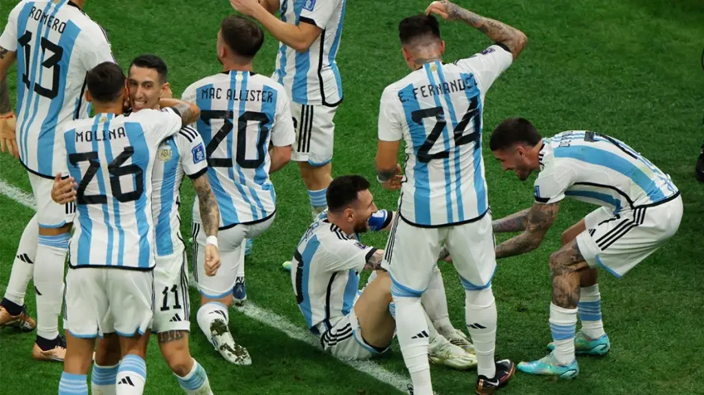 Μουντιάλ 2022: Σαρωτική η Αργεντινή – 2-0 τη Γαλλία στο ημίχρονο – Δείτε τα γκολ