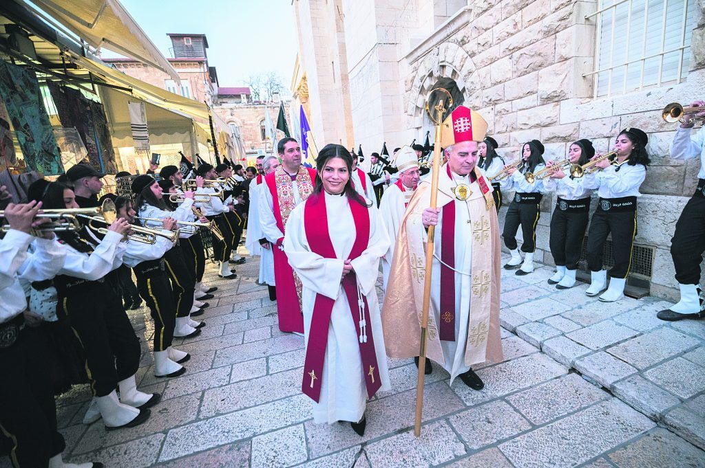 Η πρώτη γυναίκα ιερέας στους Αγίους Τόπους