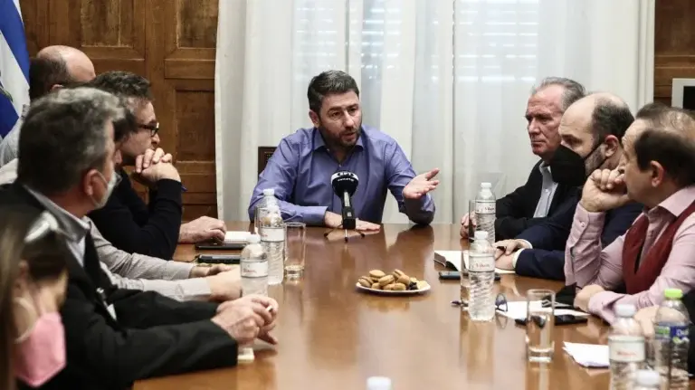 Ανδρουλάκης: Απαράδεκτη η υποβάθμιση των πτυχίων των καλλιτεχνικών σπουδών
