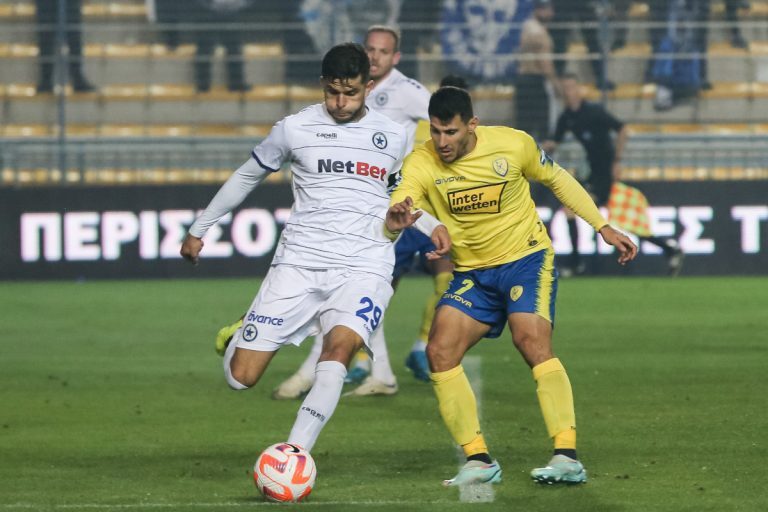 Super League: Ο Καρέλης με τακουνάκι… Ιμπραΐμοβιτς, επανέφερε τον Παναιτωλικό στις νίκες