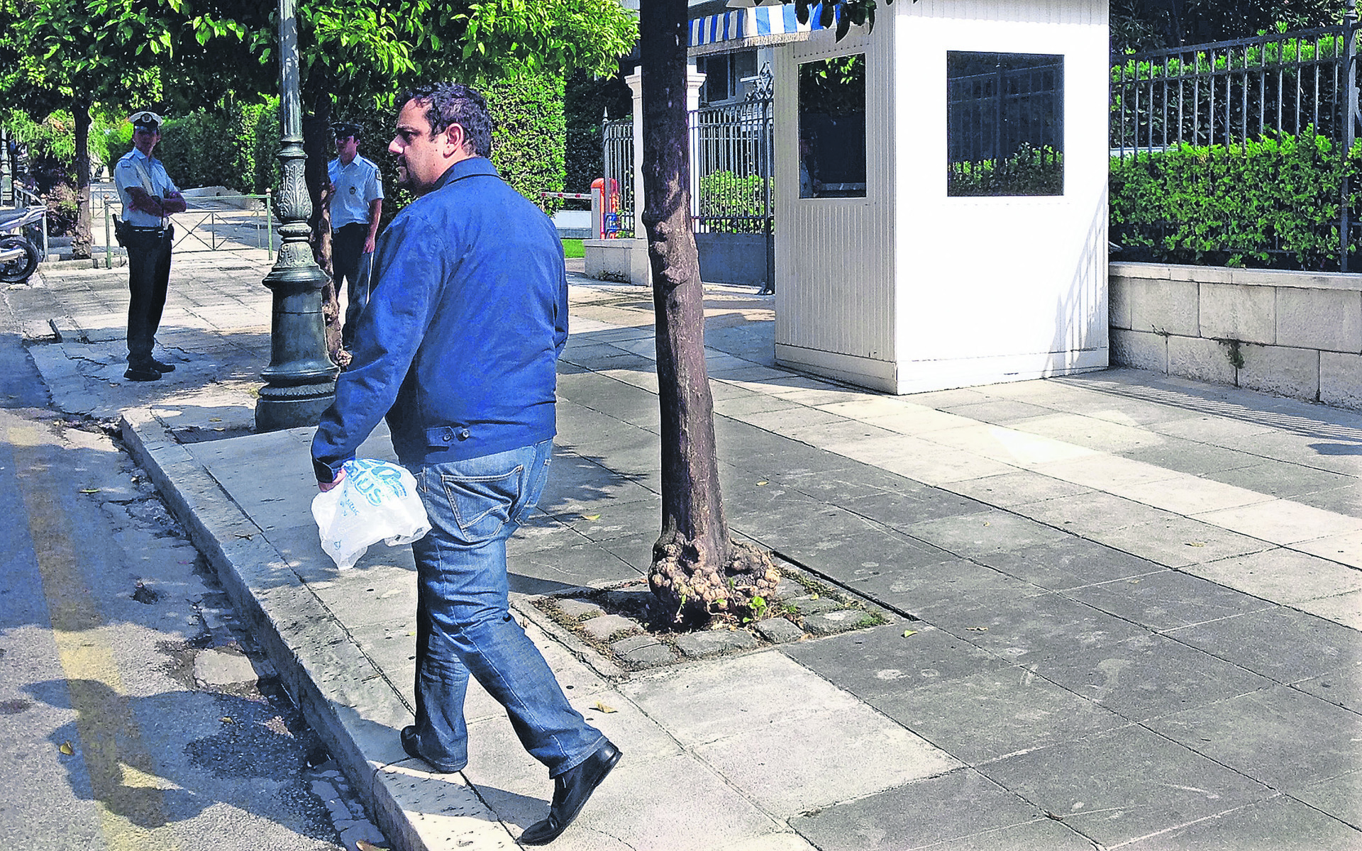 Εσωτερική εικόνα άρθρου