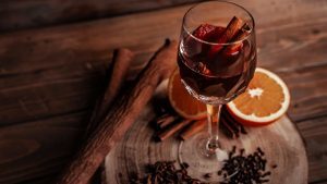 Gluhwein, υπέροχο ζεστό γλυκό κρασί