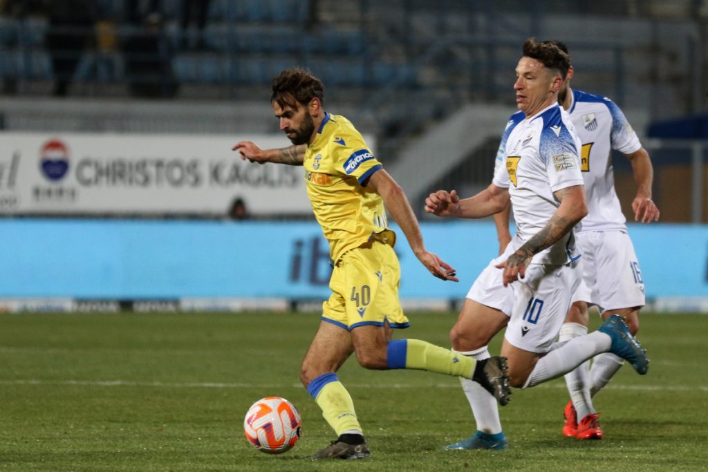 Super League: «Λάμψη» Αστέρα στο ντεμπούτο του Μάντζιου, εύκολο 3-0 τη Λαμία