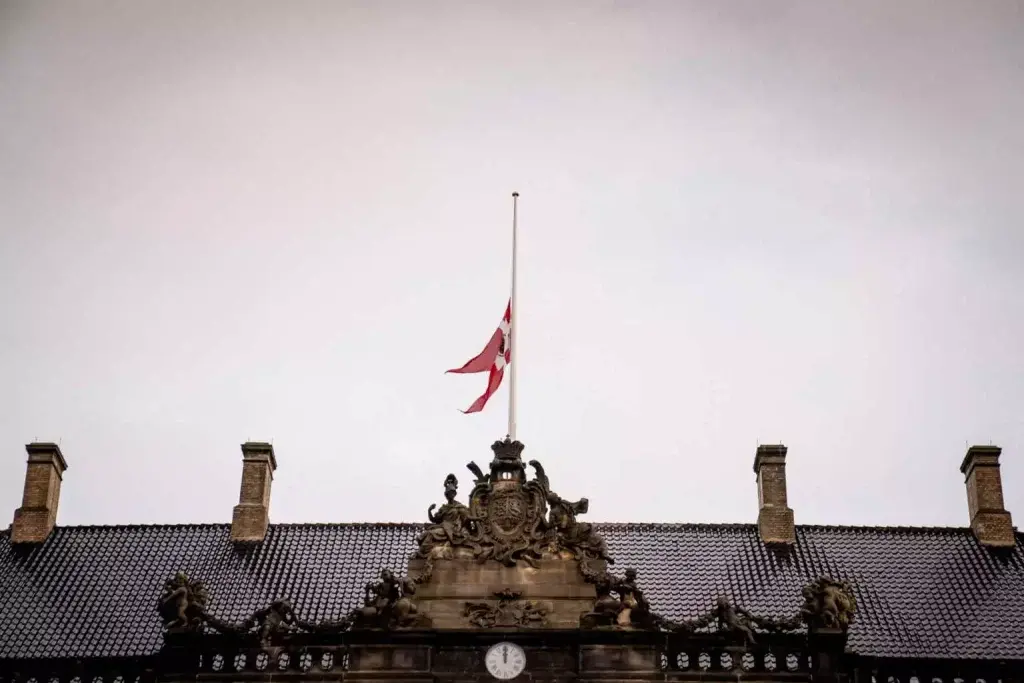 τέως βασιλιάς Κωνσταντίνος