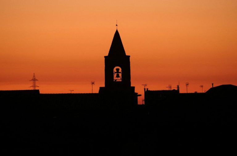 Πορτογαλία: Τουλάχιστον 4.815 παιδιά κακοποιήθηκαν σεξουαλικά από ιερείς τα τελευταία 70 χρόνια