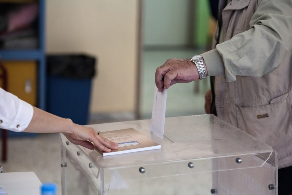 Δημοσκόπηση MRB: Απόλυτη κυριαρχία ΝΔ – Άνετο προβάδισμα 16 μονάδων – Διπλάσια ποσοστά από τη 