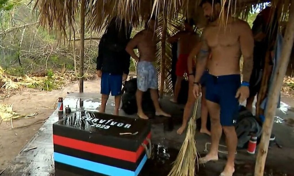 Survivor all star: Βρεγμένοι, πεινασμένοι και τσακωμένοι οι μπλε