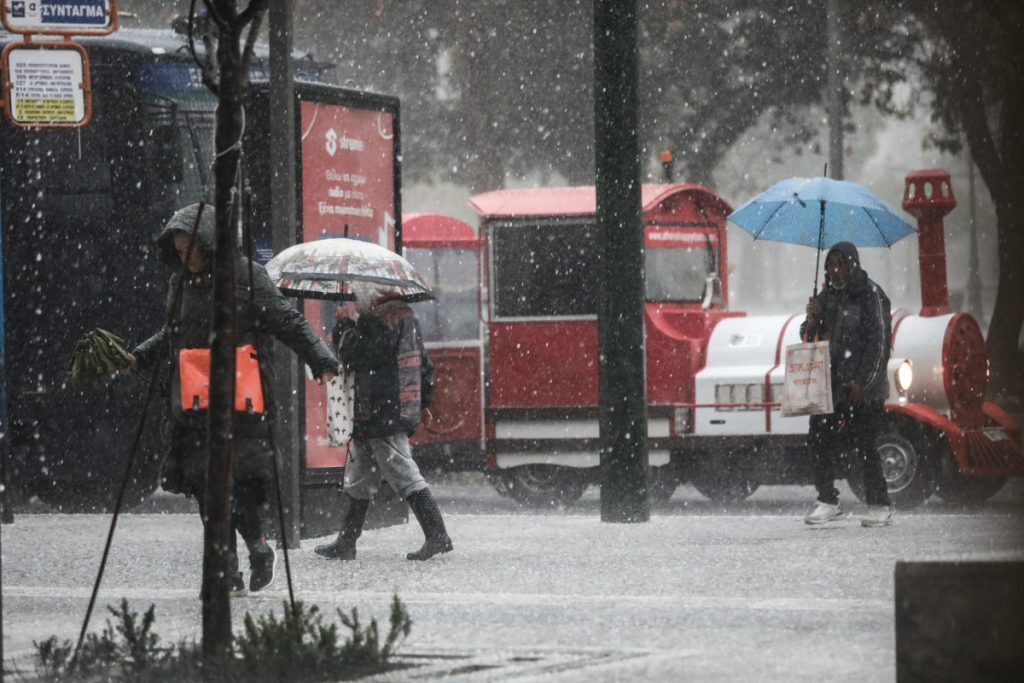 Καιρός: Νέο έκτακτο δελτίο – Έρχονται ισχυρές βροχές και στην Αττική