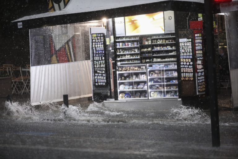 Κακοκαιρία: Σε κατάσταση έκτακτης ανάγκης οι δήμοι Καστοριάς, Άργους Ορεστικού και Εορδαίας