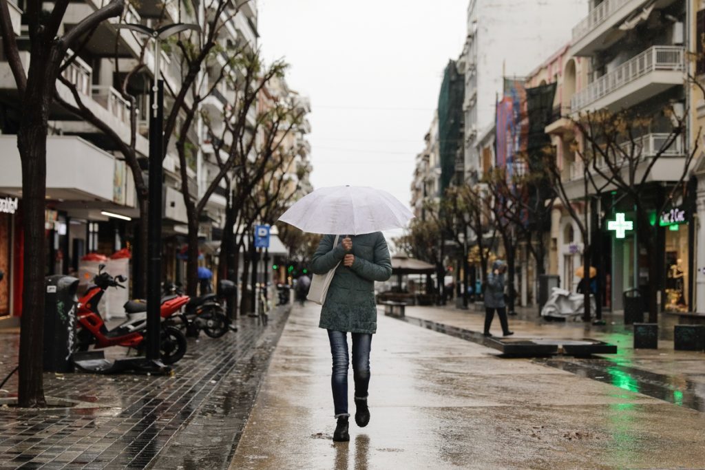 Καιρός: Βουτιά της θερμοκρασίας- Το φθινόπωρο έρχεται με πολλές βροχές- Πόσο θα διαρκέσουν τα φαινόμενα;