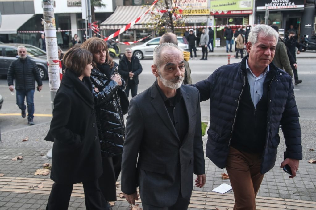Άλκης Καμπανός: «Να μιλήσει η δικαιοσύνη, για πάντα μέσα στη φυλακή» [βίντεο]