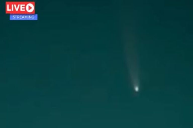 Το κεφάλι ψηλά απόψε: Πλησιάζει ο πράσινος κομήτης που έρχεται από την εποχή των Νεάντερνταλ – Δείτε