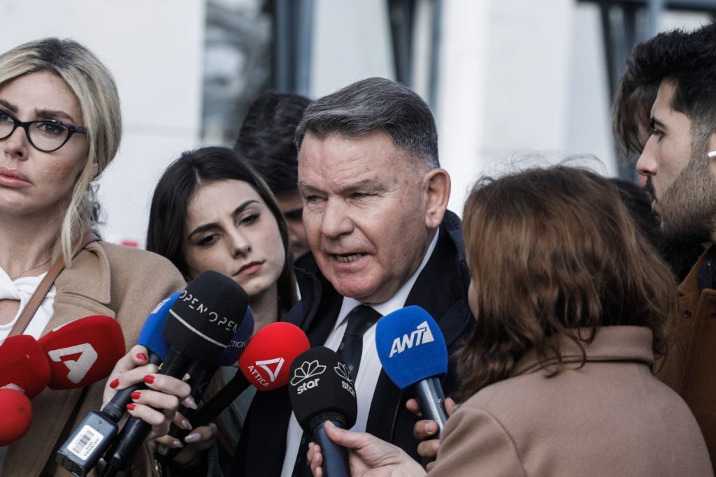 Κούγιας: Ξέσπασε σε ρεπόρτερ της Κουτσελίνη – «Στα παλιά μου τα παπούτσια – Θα κλείσουν