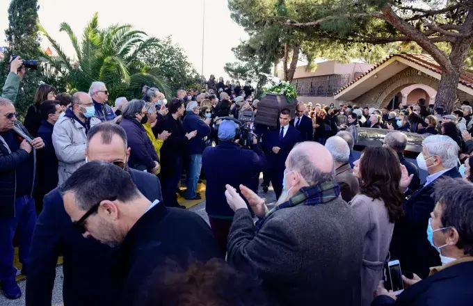 Νότης Μαυρουδής