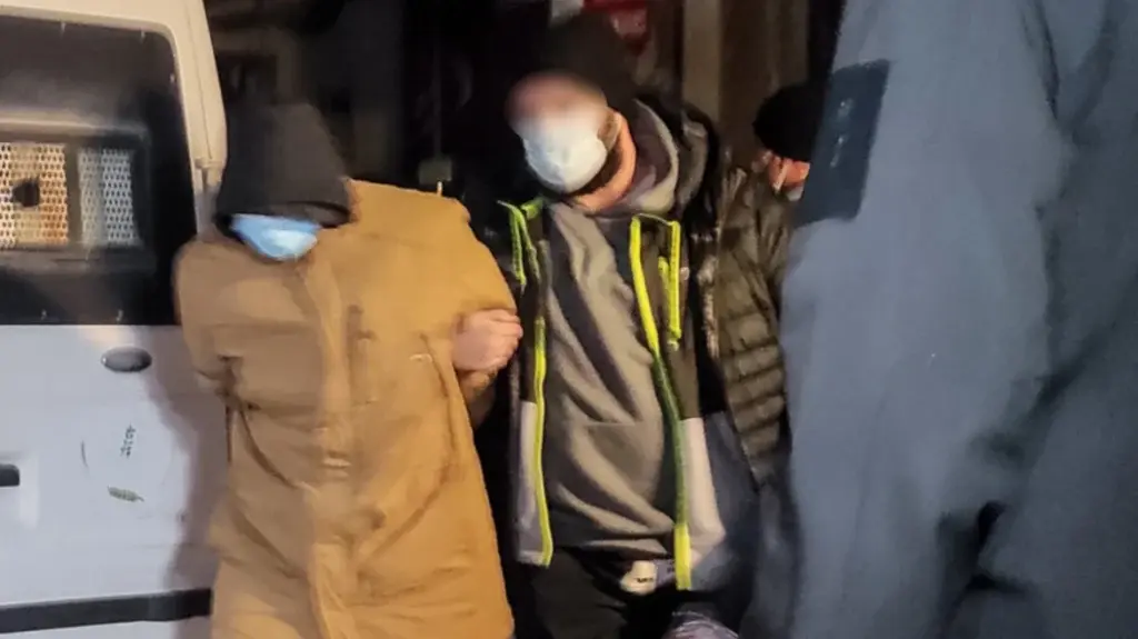 Πάτρα: Χτύπημα με ισχυρή βόμβα ετοίμαζαν οι 7 αντιεξουσιαστές – «Παρακλάδι» τρομοκρατικής οργ